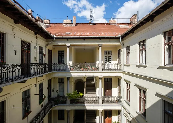 Appartement Andrassy Garden In Center *